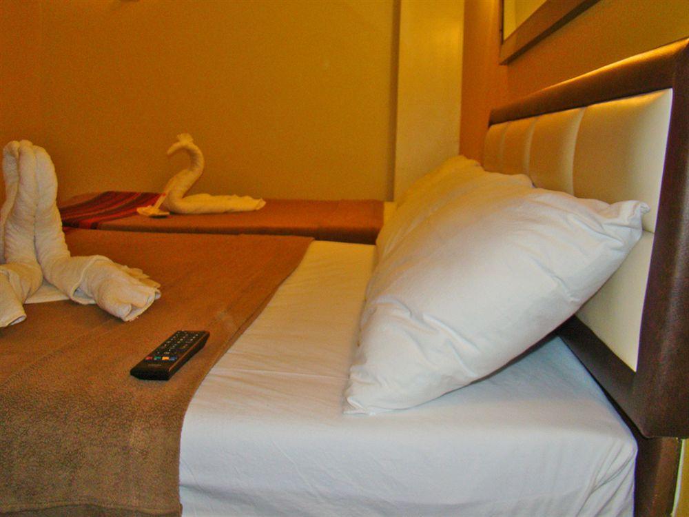 Express Inn Mactan Lapu-Lapu City Exteriér fotografie